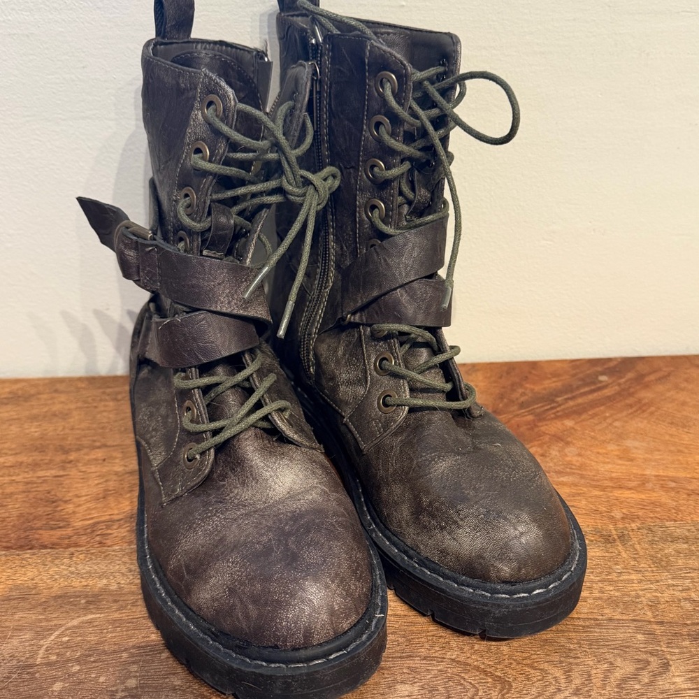Seven7 boots cardi b combat - Brown and gray Lace-Up Combat Boots